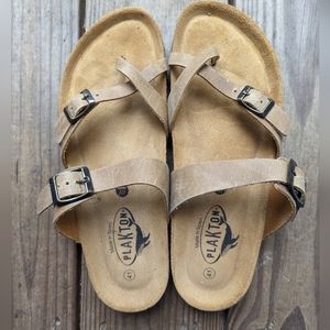 Plankton leather sandals